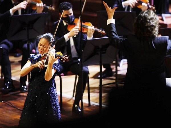 Crítica / Cumbres del Romanticismo (Orchestra Simfònica Camera Musicae) - por Luis Suárez