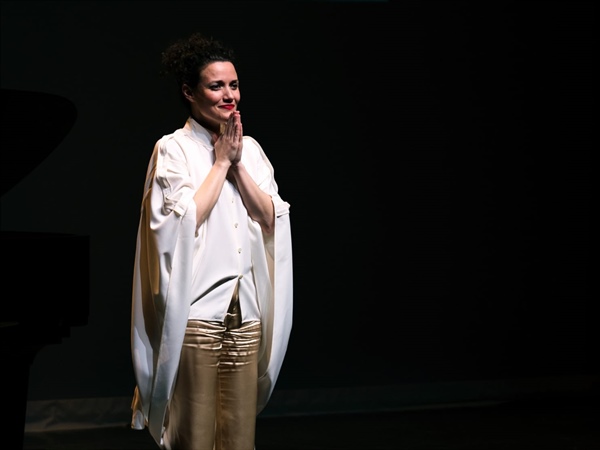 Crítica / El canto espanta al miedo (Sheila Blanco y las poetas del 27) - por Alicia Población