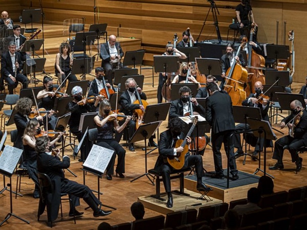 Crítica / La OSCyL recordó a Cristóbal Halffter con música española - por José M. Morate Moyano