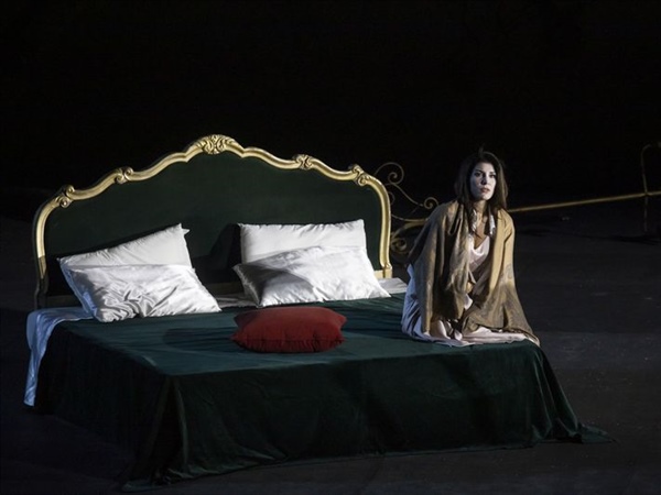 Crítica / Macerata: Traviata sin relieve - por Jorge Binaghi