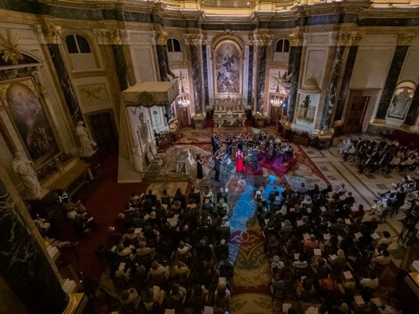 Crítica / Patrimonio apasionante con Nereydas en la Real Capilla - por Simón Andueza