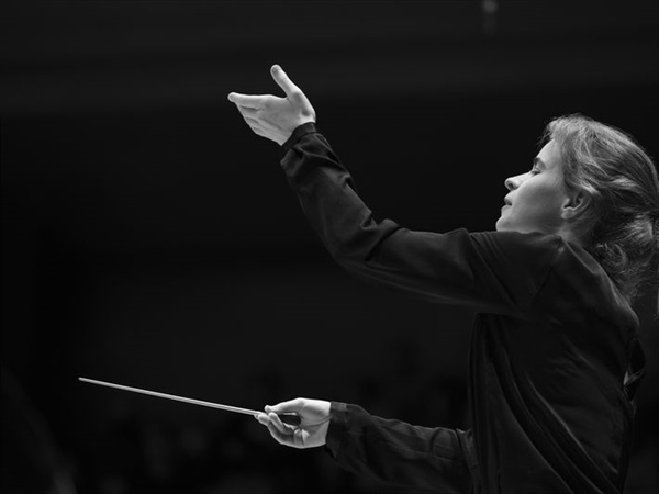 Crítica / Grieg con sello femenino - por Juan Carlos Moreno
