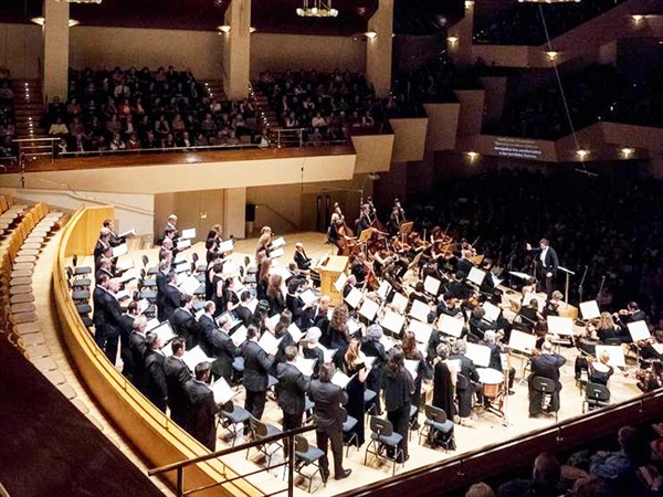David Afkham dirige el Oratorio de Navidad de Bach con la Orquesta y Coro Nacionales de España