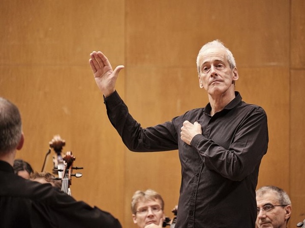 Finaliza la etapa de Paul Daniel como director artístico y titular de la Real Filharmonía de Galicia