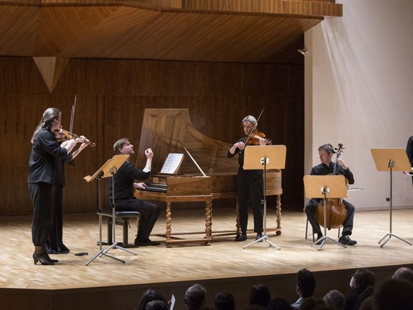 Crítica / Tutto Bach - por Luis Mazorra Incera