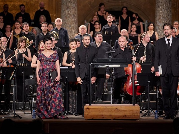 Crítica / Un Requiem humano - por Mercedes García Molina
