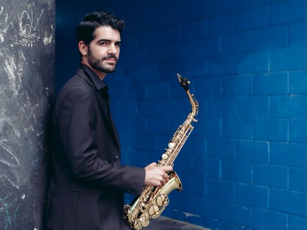 El saxofonista sevillano Manu Brazo debuta en el prestigioso Wigmore Hall de Londres