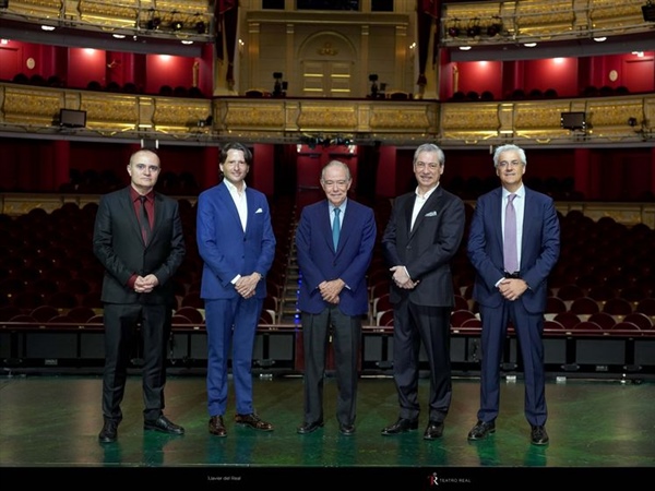 Gustavo Gimeno, nuevo director musical del Teatro Real a partir de la temporada 2025/26