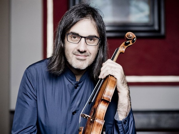 Leonidas Kavakos inicia su ciclo como invitado de la Orquesta y Coro Nacionales de España