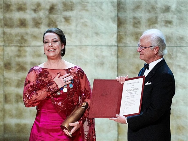 Un millón de dólares de Birgit Nilsson a Nina Stemme 