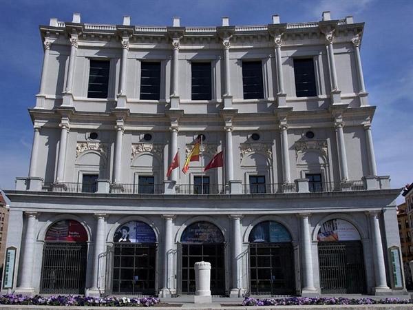 El Teatro Real, fuerza generadora de cultura y motor económico de su entorno